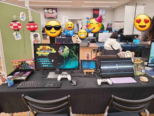 The Nice Gear Games booth at Tokyo Game Dungeon 11 with computers set up to play Hamayumishi